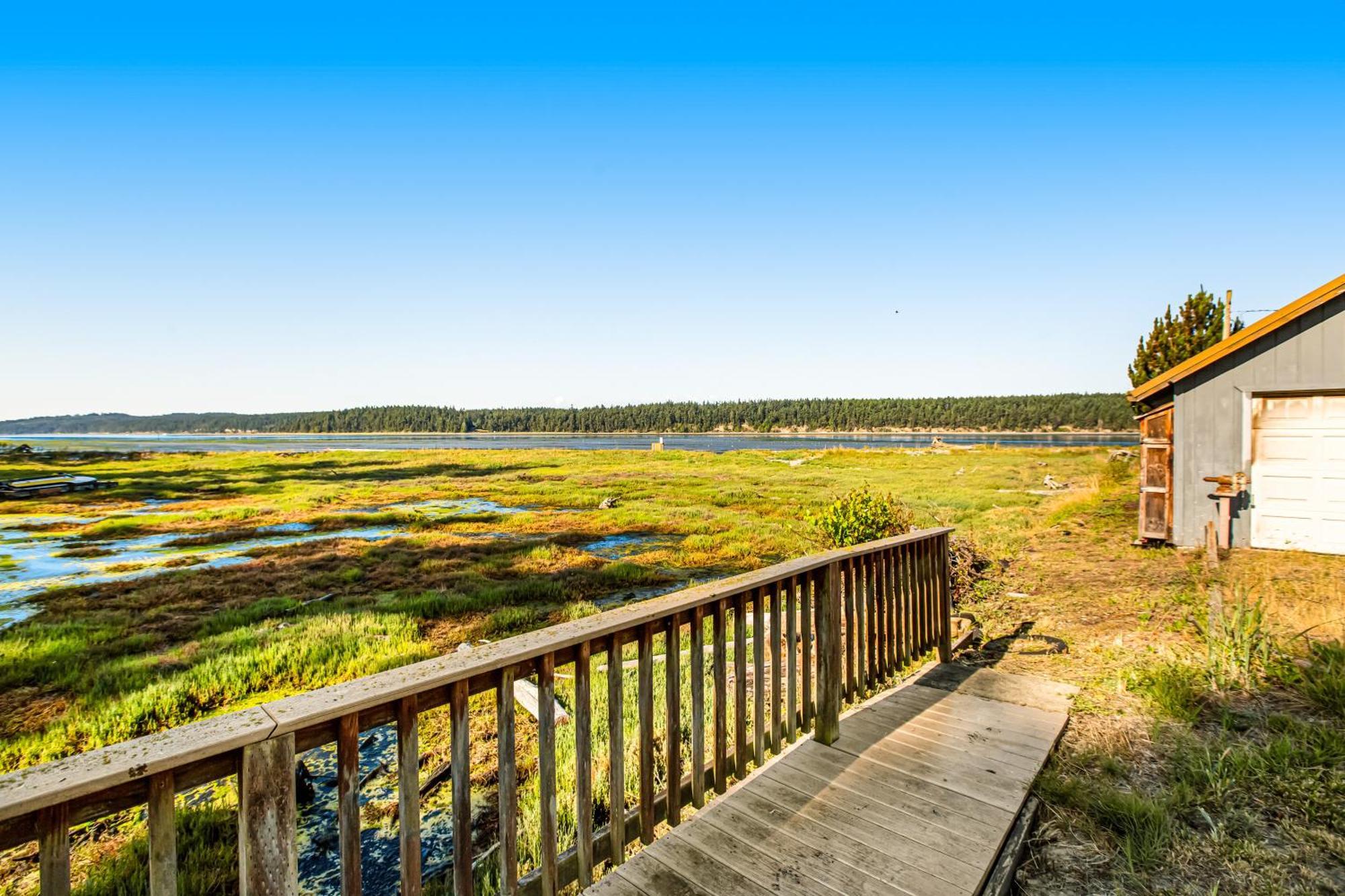 Marrowstone Island Beach Cabin Exterior foto